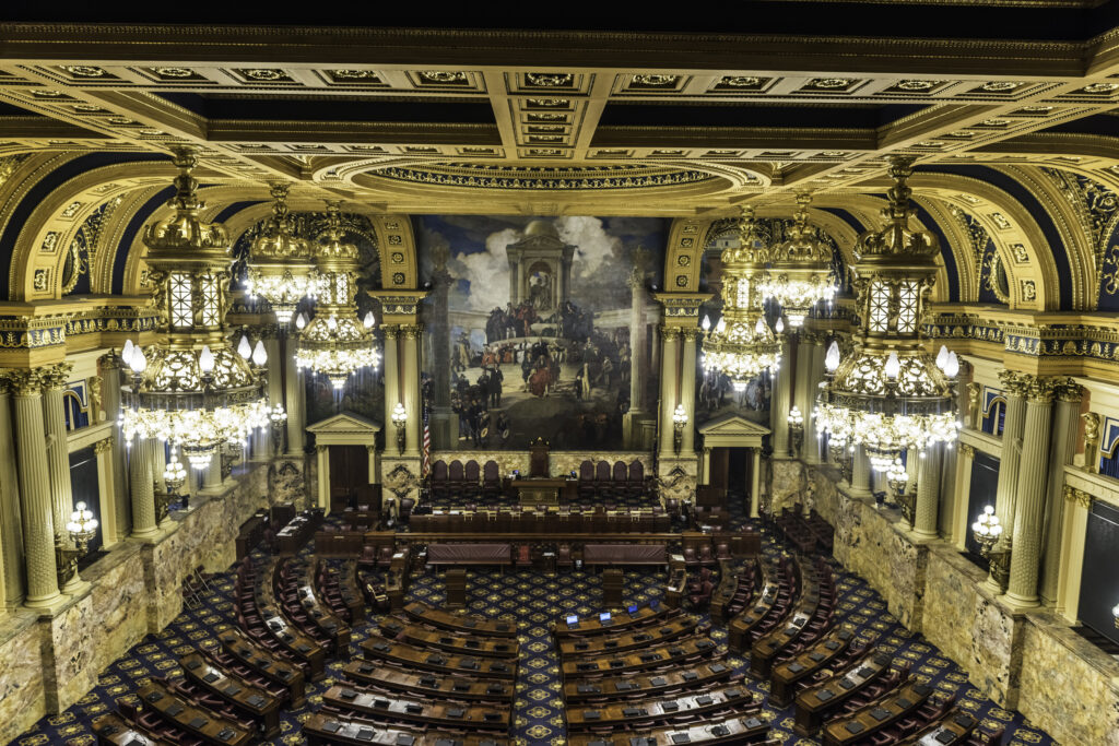 HB 2103 Advances to the Senate After Narrow Partisan House Vote
